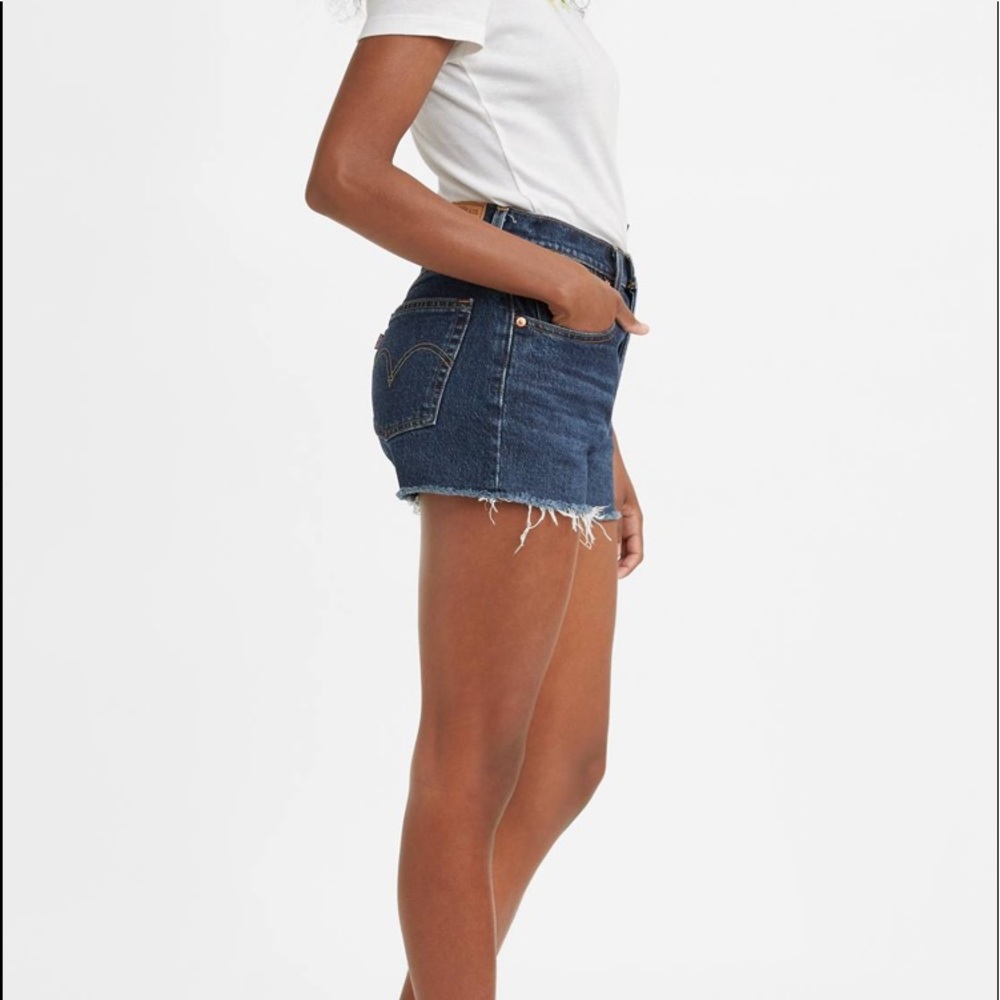 NWT (30) Levis Premium hi-rise 501 cut off Jean shorts